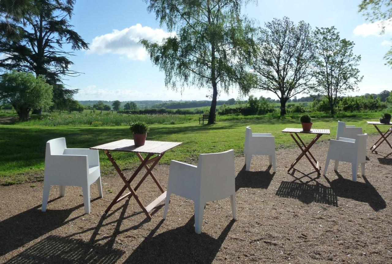 Bed and Breakfast Domaine De Savigny Saint-Saulge Exteriér fotografie